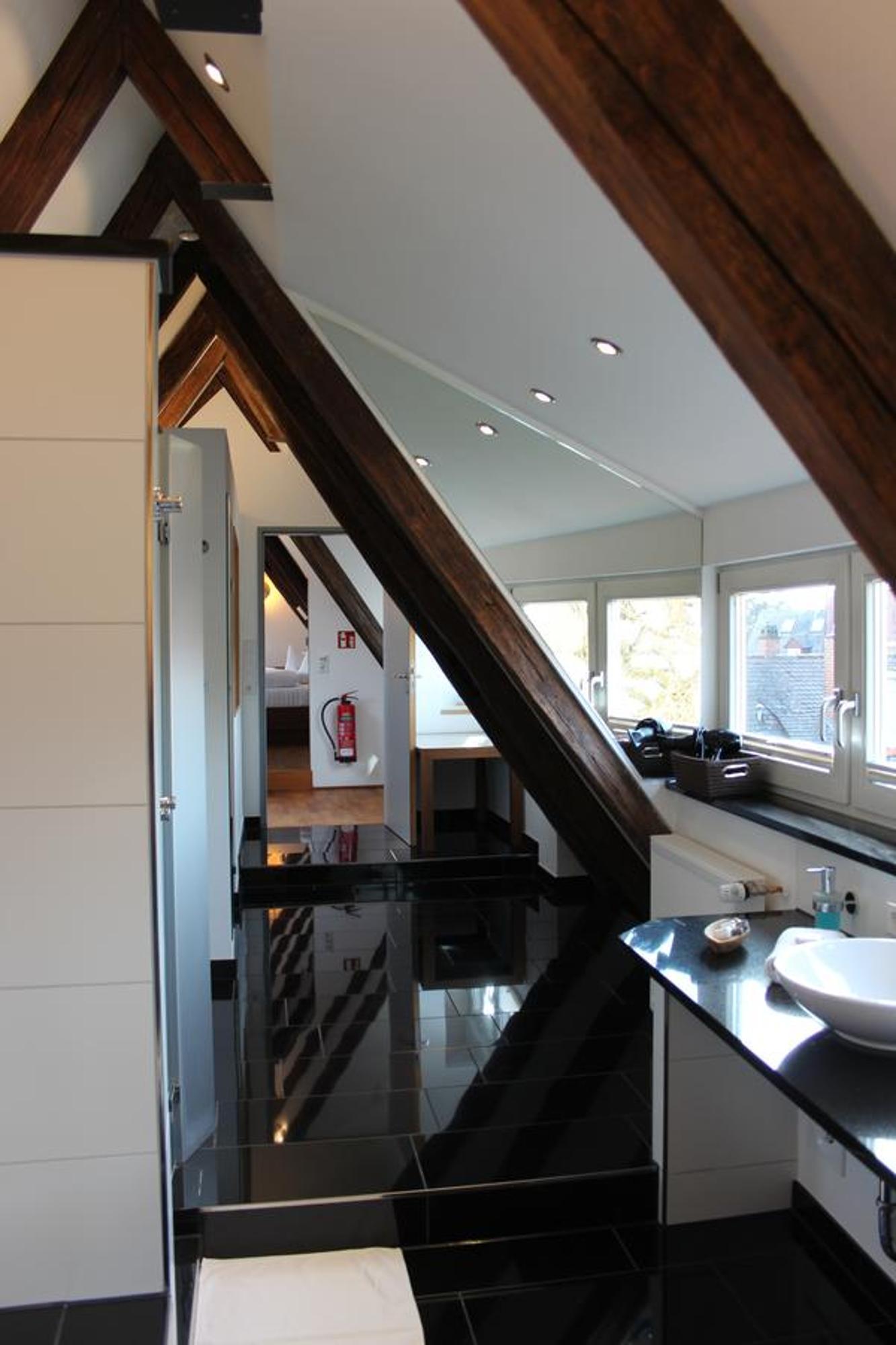 Hotel Schmales Haus Ulm Eksteriør bilde