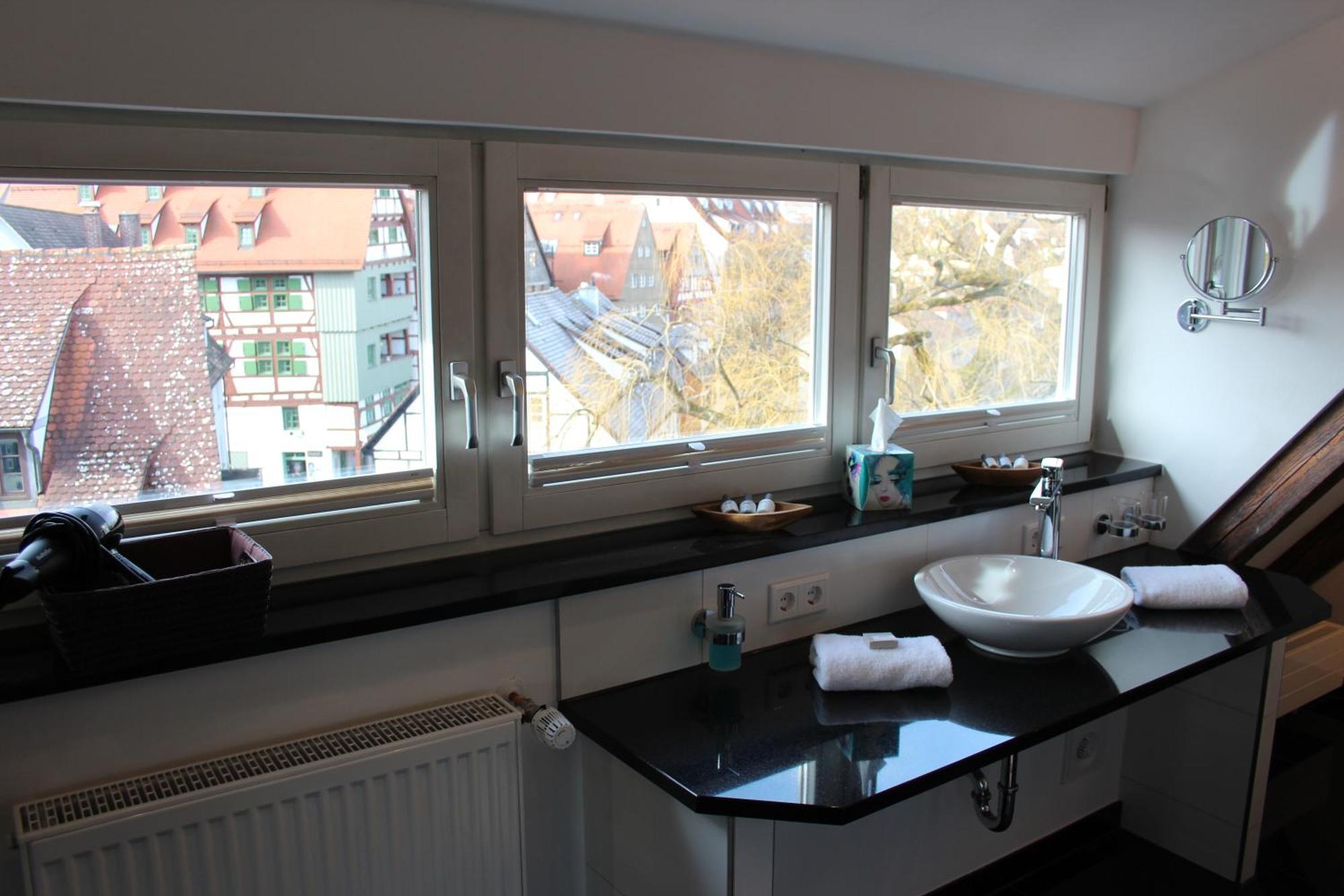Hotel Schmales Haus Ulm Eksteriør bilde