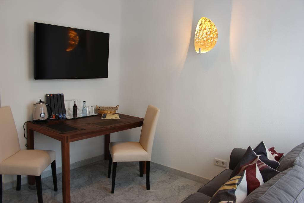 Hotel Schmales Haus Ulm Eksteriør bilde